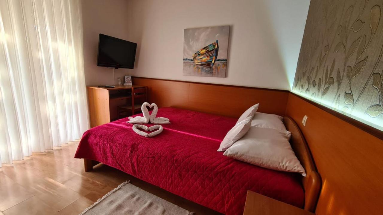 Sobe/Rooms Riva Zadar Exterior photo