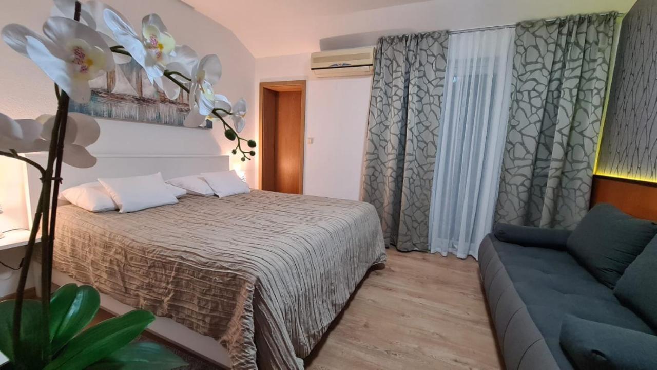 Sobe/Rooms Riva Zadar Exterior photo