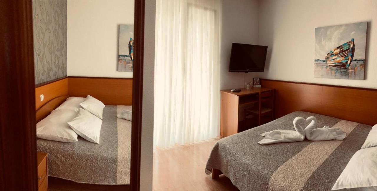 Sobe/Rooms Riva Zadar Exterior photo