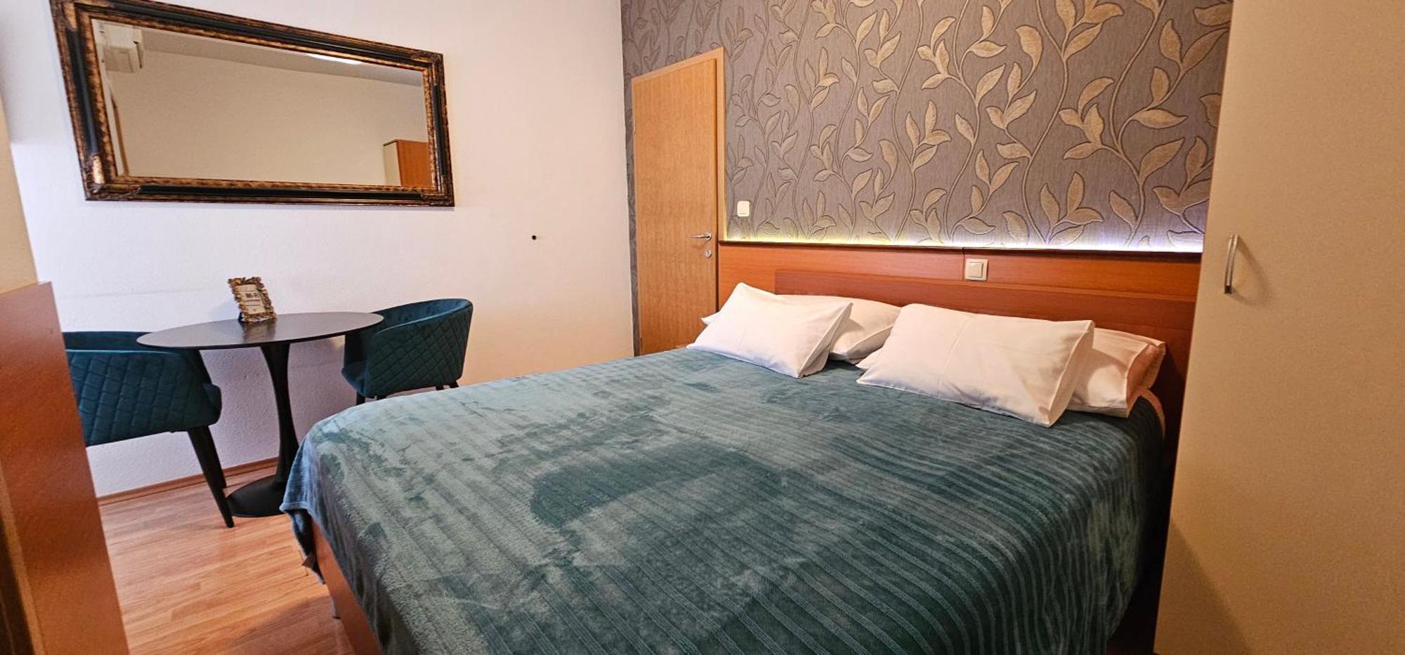 Sobe/Rooms Riva Zadar Exterior photo